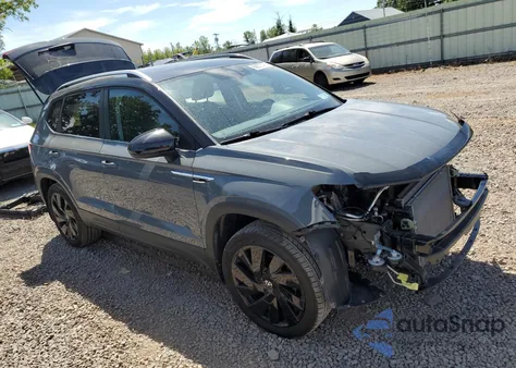 2024 Volkswagen Taos Se из США, поврежденный, VIN 3VVVX7B27RM018239